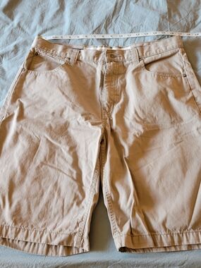 Men's Casual Cotton Blend Shorts in Light Tan